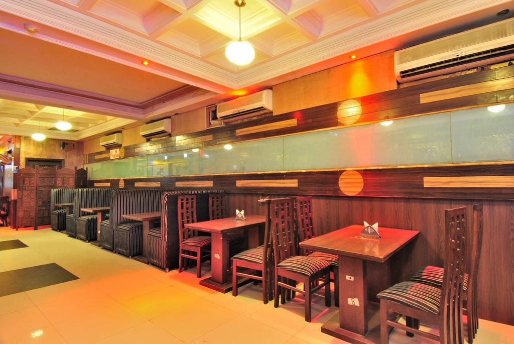 Gold Regency Hotel Delhi Restaurant