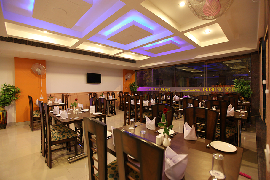 Impress Hotel Delhi Restaurant