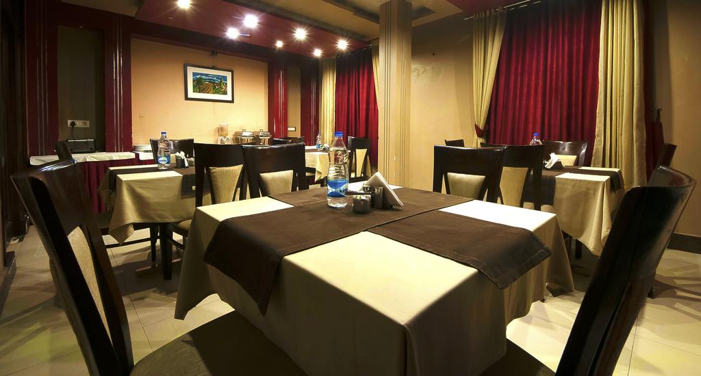 Sun City Hotel Delhi Restaurant