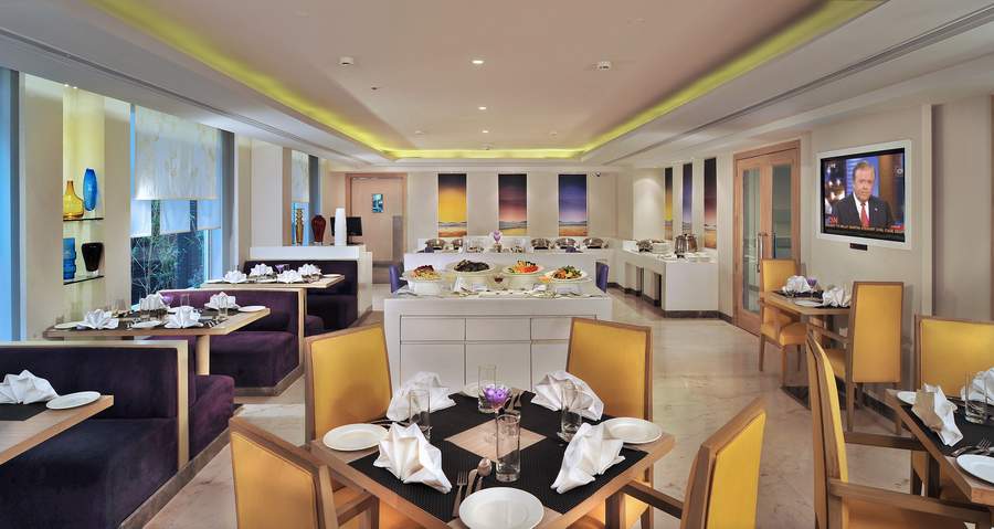 The Ashtan Sarovar Portico Hotel Delhi Restaurant