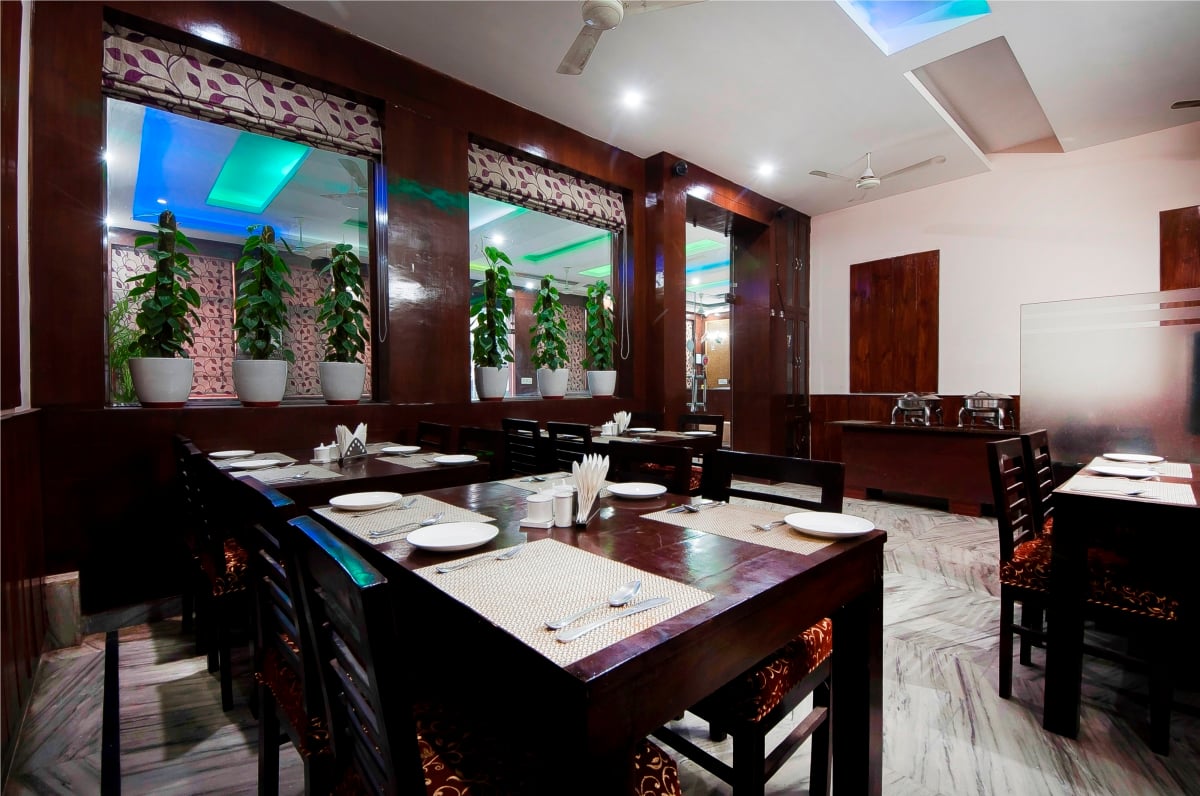Olive And Blue Hotel Delhi Restaurant