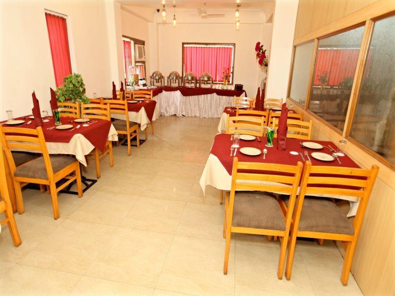 Rangoli Hotel Delhi Restaurant