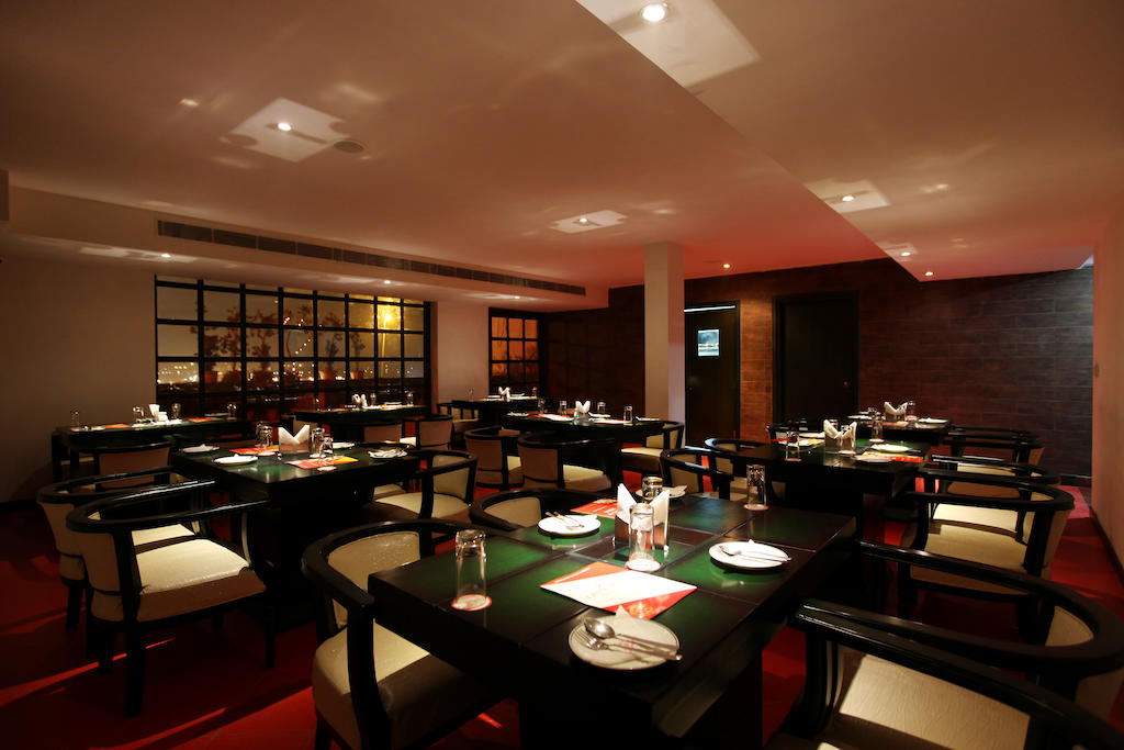 The Class Hotel Delhi Restaurant