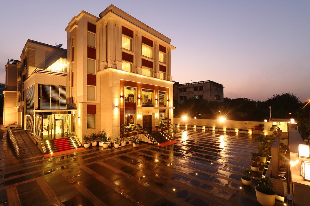 Ameya Suites Hotel Delhi