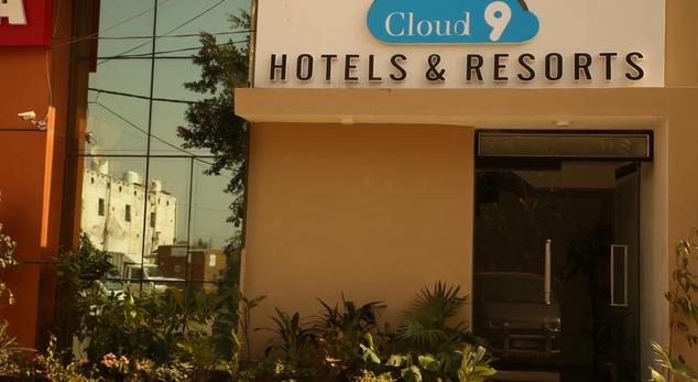 Cloud 9 Hotel Delhi