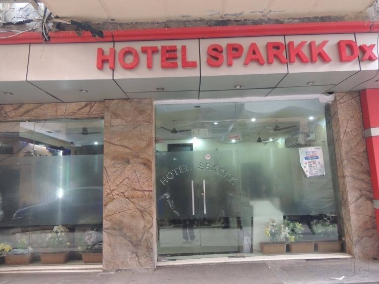 Sparkk Deluxe Hotel Delhi